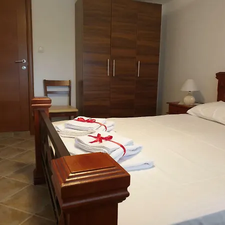 Lake View Apartment Dodosi Buitenkant foto